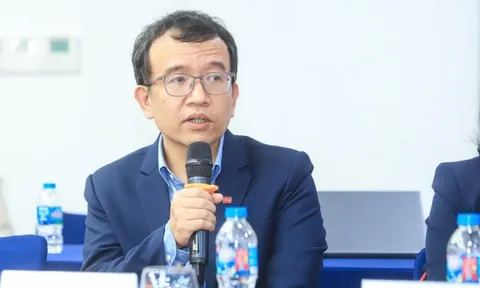 Nhiều "cá mập" ngoại ồ ạt quay lại thị trường Việt Nam theo cách chưa từng thấy, chuyện gì đang xảy ra?