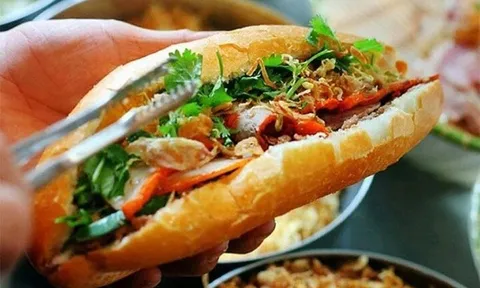 Ăn bánh mì tại cùng một cơ sở, nhiều người đau bụng sốt cao phải nhập viện cấp cứu
