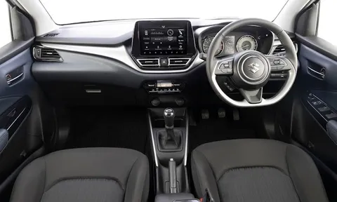 Mẫu ô tô giá rẻ 'cháy hàng' nhà Suzuki 'lên đồ': Mang 6 túi khí, camera 360 độ, Hyundai i10 chỉ còn là cái tên