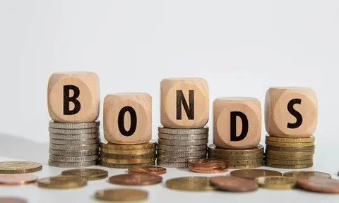 Thị trường trái phiếu nhộn nhịp dịp cuối năm, có doanh nghiệp bất động sản huy động với lãi suất tới 13,5%