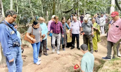 Lượng lớn du khách quốc tế tự túc đến Việt Nam