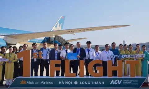 100 hành khách đầu tiên đến sân bay Long Thành