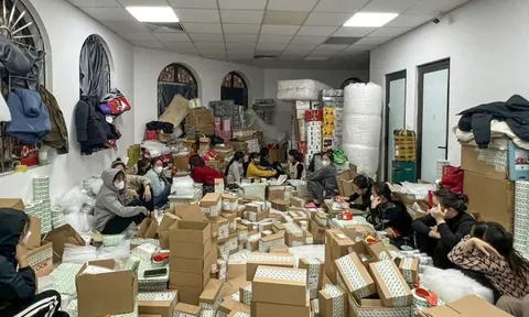 Gỡ bỏ hơn 50.000 sản phẩm vi phạm trên sàn thương mại điện tử