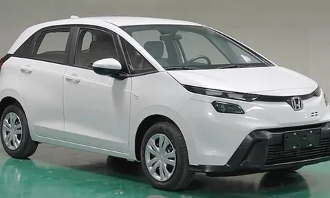 Honda làm mới mẫu hatchback hạng B, khách hàng trẻ Việt sẽ thích: Nội thất hiện đại, có hơn 300 triệu mua được không?