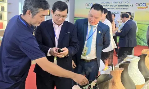 Gần 200 gian hàng OCOP mở bán tại TPHCM