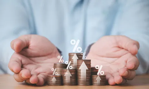 Giải mã làn sóng tăng lãi suất huy động của các ngân hàng