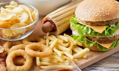 Thị trường đồ ăn nhanh Việt Nam: Combo gà rán lên ngôi, burger Mỹ thất thế