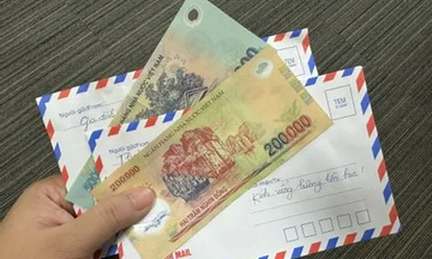 Gia đình trí thức gửi 2 phong bì phúng điếu, cả nhà thông gia nghèo xôn xao