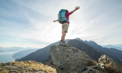 VNDirect: VN-Index có thể cán mốc 2.099 điểm, loạt nhóm cổ phiếu sẽ được "tái định giá" trong năm 2026