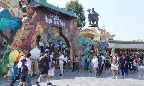 TPHCM đón hơn 1,2 triệu lượt khách trong kỳ nghỉ Tết Dương lịch 2026