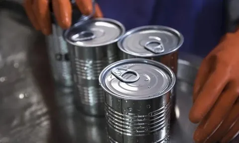 Đế chế đồ ăn đóng hộp trăm năm tuổi sụp đổ chỉ trong 30 ngày bắt đầu từ 1 lon súp