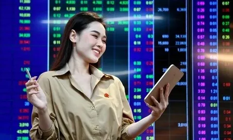 VN-Index lần đầu tiên vượt 1.900 điểm
