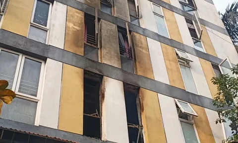 Hiện trường vụ cháy nhà trọ làm 7 người mắc kẹt