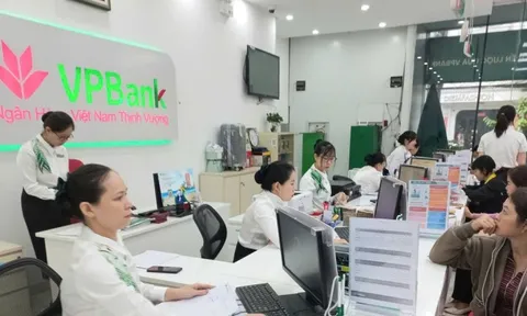 Kinh tế Việt Nam 2026: “Lách khe cửa hẹp” tín dụng và trọng tâm xoay trục tài khóa dẫn dắt tăng trưởng