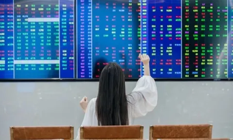 Cổ phiếu 'ông lớn' công nghệ bùng nổ