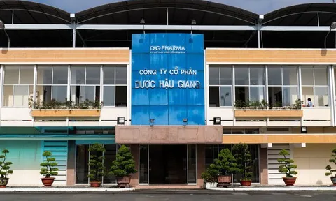 Loạt mỹ phẩm bị Bộ Y tế “tuýt còi"