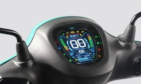 Giá rẻ, sạc nhanh, xe máy điện mới ra mắt chạy tới 113 km/lần sạc