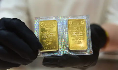 Giá vàng sáng 19/1: Vàng miếng, vàng nhẫn đồng loạt lập đỉnh lịch sử