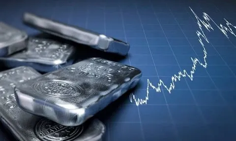 Sáng 20/1: Giá Bạc Thượng Hải vọt lên đỉnh mới, cao hơn 11 USD/oz so với sàn Comex