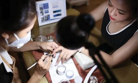 Cận Tết, loạt nghề làm đẹp 'chạy hết công suất', thu nhập tăng gấp đôi