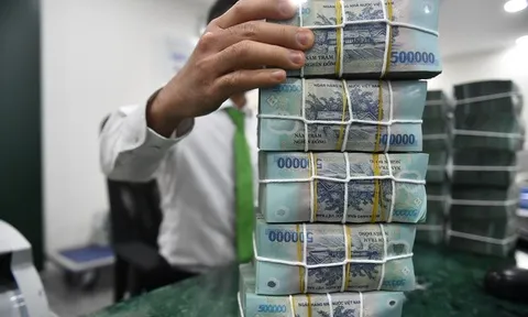 Fitch Ratings nâng hạng nợ có bảo đảm của Việt Nam từ BB+ lên mức BBB-