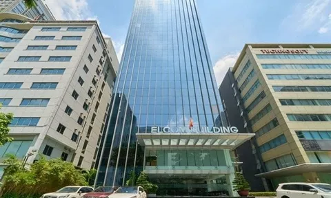 Một cổ phiếu công nghệ lên giá đỉnh, lãnh đạo thoái vốn thành công