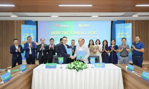 VPBank và DMX ra mắt thẻ tín dụng VPBank MWG Mastercard