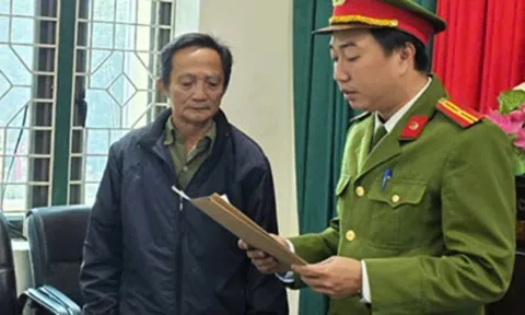 Khởi tố chủ cơ sở sản xuất mì chính giả nhãn hiệu nổi tiếng