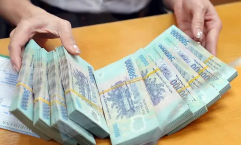 Mức tiền thưởng khi nhận Huy hiệu 40 năm tuổi Đảng, cần biết để hưởng đúng quyền lợi theo mức lương cơ sở mới nhất