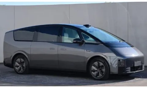 CATL ra mắt dòng pin siêu bền, vẫn giữ được 80% dung lượng sau 1.8 triệu km, sạc đầy pin chỉ trong 12 phút