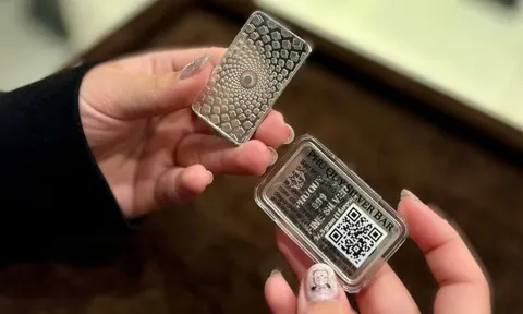 Quỹ bạc lớn nhất thế giới mua thêm 25 tấn bạc trong một ngày