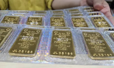 UOB: Thị trường vàng cần thời gian để hạ nhiệt đầu cơ