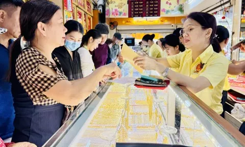 Giá vàng tăng mạnh sau kỳ nghỉ tết, các ngân hàng điều chỉnh dự báo