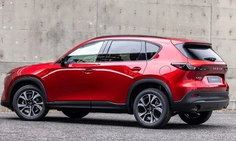 Không vội chuyển sang điện, Mazda CX-5 đã có hướng đi mới với loại động cơ mới: Thiết kế mới cũng đã được thay đổi, nội thất được số hóa, giá rẻ không?