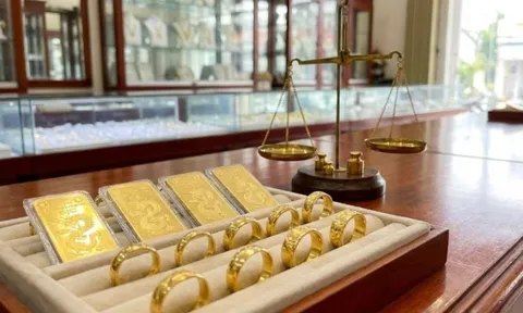 Giá vàng sáng 25/2: Vàng trong nước tăng mạnh dù thế giới hạ nhiệt