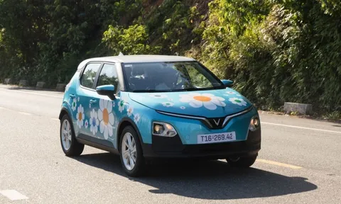 Lăn bánh sau 2 năm, chủ xe tiên phong mua VinFast VF 5 đã không ngại nói thật về chi phí sửa chữa khi xe gặp sự cố, công khai thái độ và tay nghề của xưởng dịch vụ