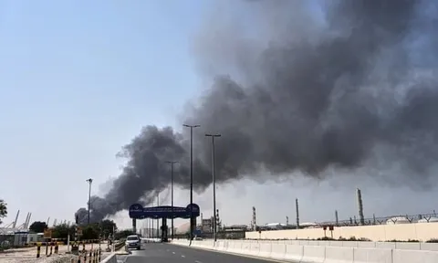 Mỹ và Israel tấn công Iran: Thị trường dầu mỏ có thể đối mặt 'nỗi lo sợ tồi tệ nhất'