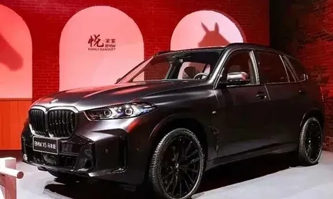 Chi tiết BMW X5 phiên bản 'ngựa thần' 2026: Nội thất đỏ vàng, giá từ 2,25 tỷ đồng