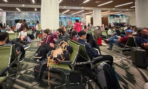 Nhiều chuyến bay tiếp tục bị hủy do xung đột Trung Đông, hành khách được đổi, hoàn vé ra sao?