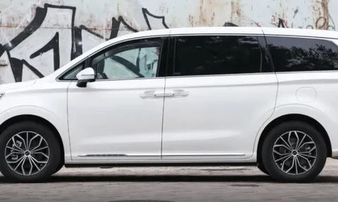 Mẫu MPV hybrid xịn như KIA Carnival nhưng giá hơn 700 triệu: Đi được một mạch tới 1.500km, thiết kế ‘bệ vệ’, nội thất ngập tràn công nghệ, kính cách âm