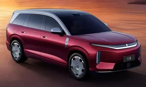 BYD Datang ra mắt siêu SUV điện 7 chỗ: Đi gần 1.000km chỉ trong 1 lần sạc, sạc nhanh 5 phút đi được 200km, hệ thống 27 loa, tủ lạnh mini, trần kính toàn cảnh