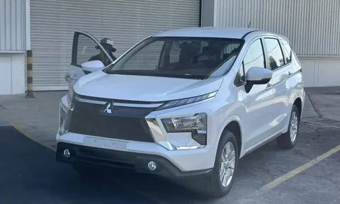 Mitsubishi Xpander MT phom cũ giảm gần 100 triệu đồng, đại lý gấp rút xả hàng trước khi bản 2026 về nhiều