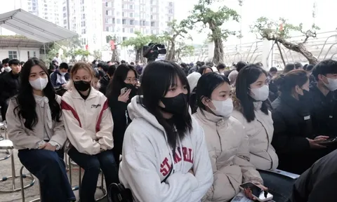 Địa phương dẫn đầu cả nước về thu hút FDI cần hơn 330.000 lao động, nhiều công ty treo thưởng tới 9 triệu đồng để hút người