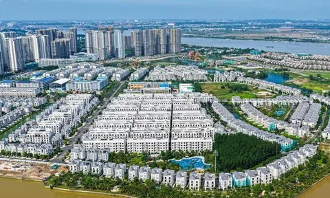 Giá biệt thự, liền kề của thị trường TP.HCM diễn biến "lạ"