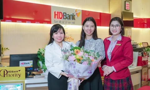 Chủ nhân giải 3 tỷ đồng đã lộ diện, hành trình 'Tiết kiệm Tỷ phú' tại HDBank khép lại trong những khoảnh khắc vỡ òa