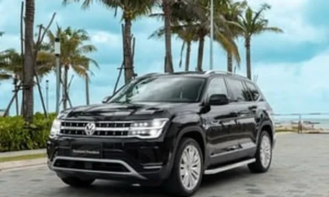 Hãng xe tung ưu đãi có '1-0-2': Khách mua ô tô được ‘tặng’ gần 1.200 lít xăng, đủ chạy cả năm