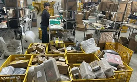 Rối quy định hóa đơn trên sàn