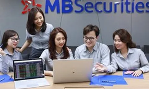 Chủ tịch Lê Viết Hải từ nhiệm, MBS chốt quyền chào bán cổ phiếu cho cổ đông