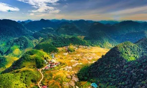 Kêu gọi đầu tư sân golf 18 lỗ ở điểm cao hơn 1.000 m được ví như "Sa Pa giữa lòng xứ Thanh"