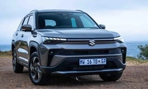 Không thể chậm chân với CX-5, Suzuki ‘xuất chiêu’ mẫu SUV hybrid giá chỉ 550 triệu: Thiết kế cứng cáp, xăng chỉ 5 lít/100km cùng nhiều trang bị phong phú